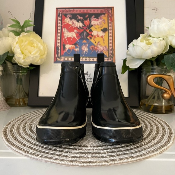 Baffin women’s waterproof short boots - Picture 1 of 10